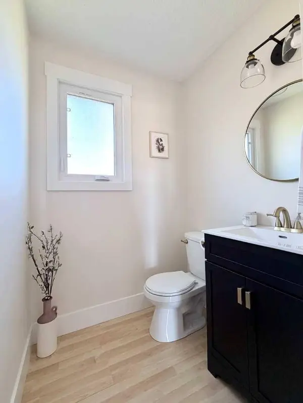 345 Laval BLVD W, Lethbridge, AB T1K 3W6