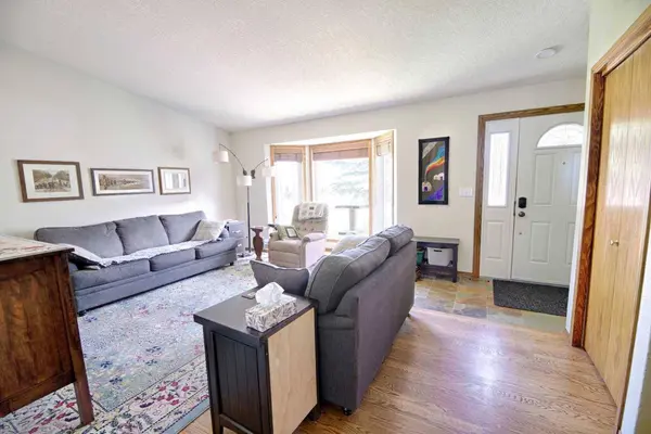 14 Mt Brazeau RD W, Lethbridge, AB T1K 6L6