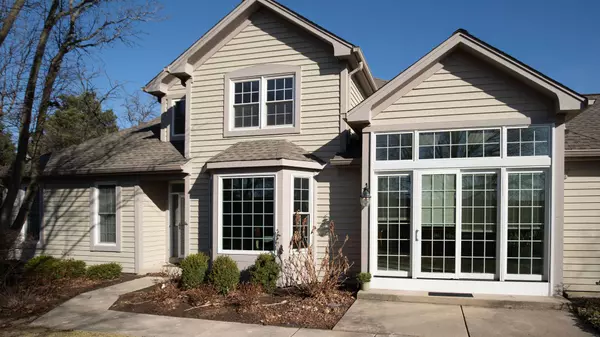 2060 Norwich CT, Glenview, IL 60026