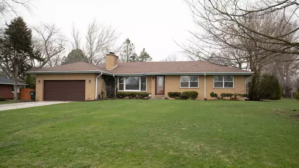 34 S WILDWOOD DR, Prospect Heights, IL 60070