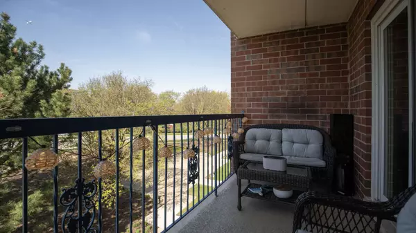 7120 N MILWAUKEE AVE #303, Niles, IL 60714