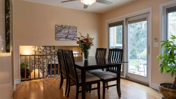 1462 Hemlock Knoll TER, Northbrook, IL 60062