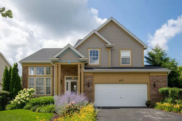 107 W Hampton CT, Round Lake, IL 60073