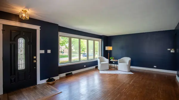 510 N Fairview AVE, Mount Prospect, IL 60056