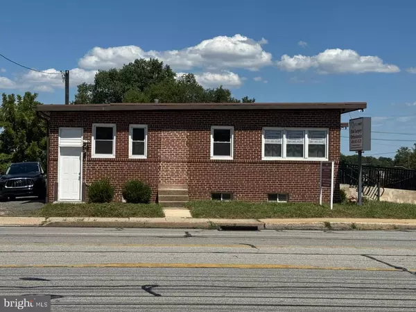 4201 EDGMONT AVE, Brookhaven, PA 19015