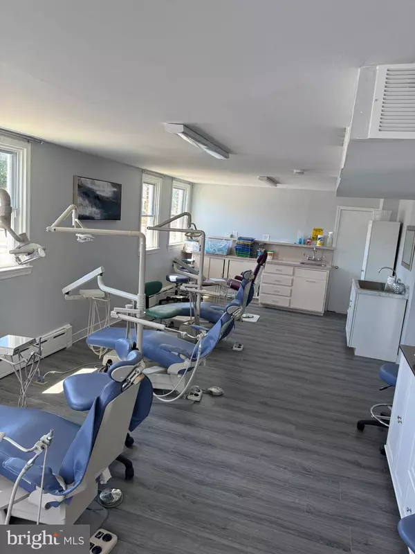 4201 EDGMONT AVE, Brookhaven, PA 19015