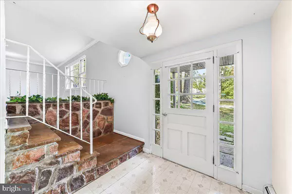 1212 SYLVAN RD, West Chester, PA 19382