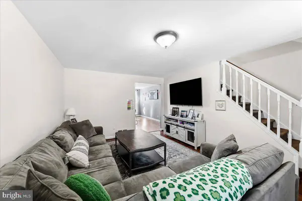 2313 DELMAR DR, Folcroft, PA 19032