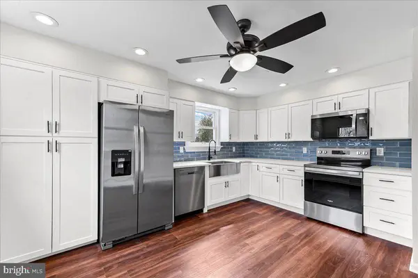 1821 PLUM, Upper Chichester, PA 19061