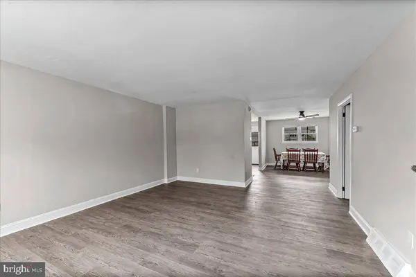 1423 RAINER RD, Brookhaven, PA 19015