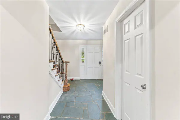5449 CRESTLINE RD, Wilmington, DE 19808