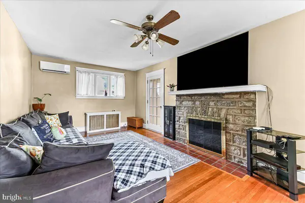735 CONCORD AVE, Drexel Hill, PA 19026