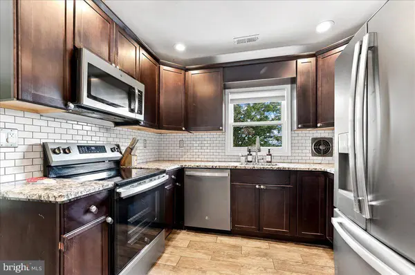 2602 DARBY DR, Wilmington, DE 19808