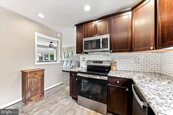 2602 DARBY DR, Wilmington, DE 19808