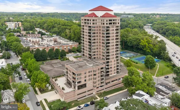 1100-UNIT LOVERING AVE #1406