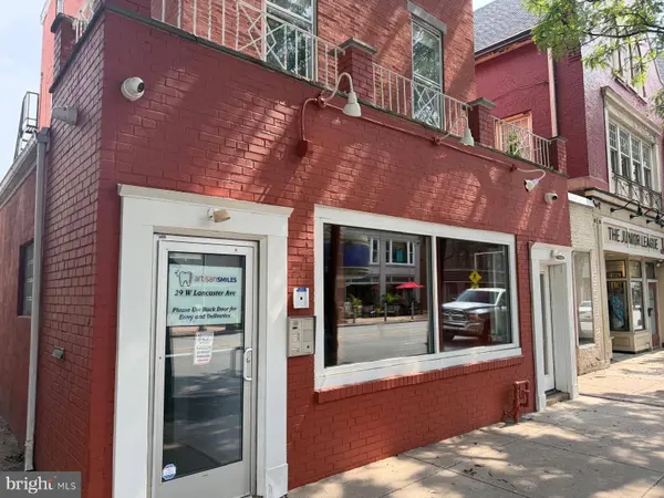 29 W LANCASTER
