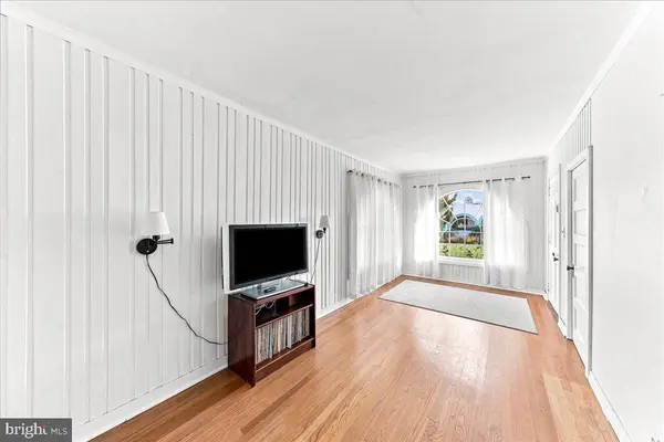12 CORINNE CT, Wilmington, DE 19809