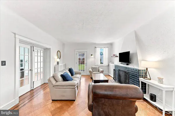 12 CORINNE CT, Wilmington, DE 19809