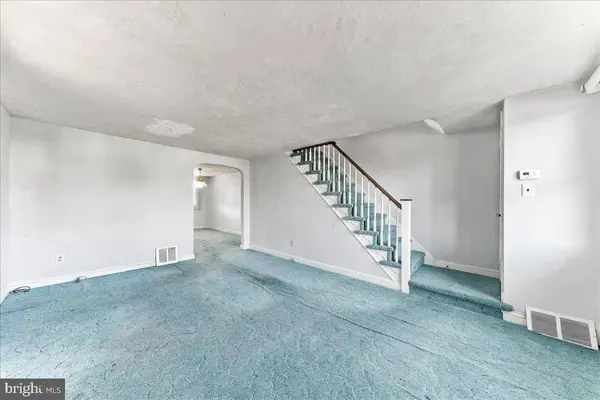 282 N OAK AVE, Clifton Heights, PA 19018
