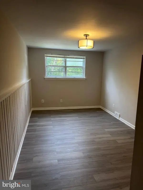 1404 POWELL RD, Brookhaven, PA 19015