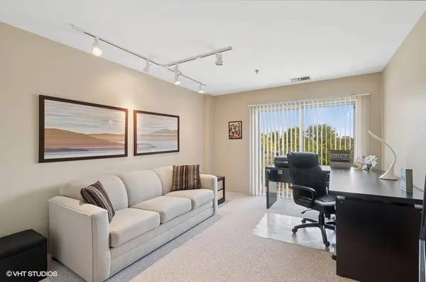 361 KELBURN RD #316, Deerfield, IL 60015