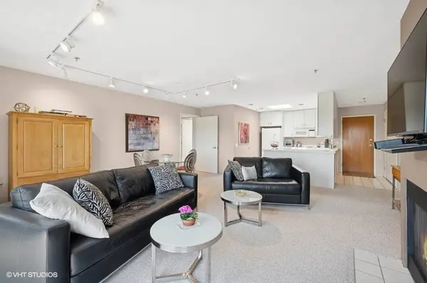 361 KELBURN RD #316, Deerfield, IL 60015