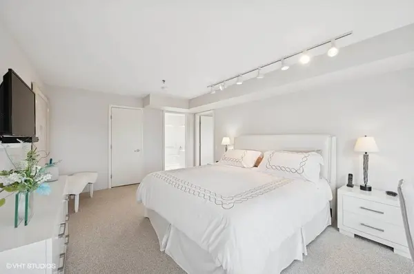 361 KELBURN RD #316, Deerfield, IL 60015