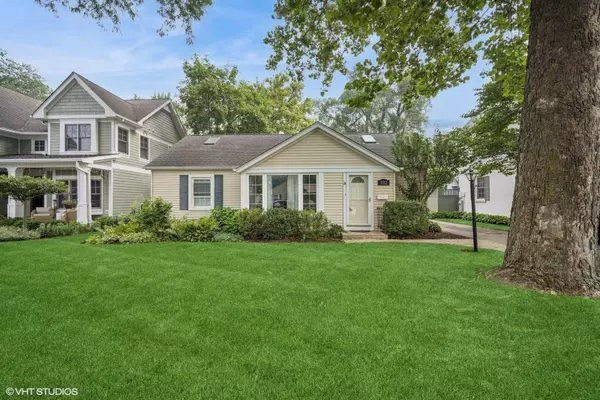 1712 Maple AVE, Northbrook, IL 60062