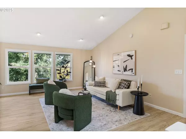 2965 W 19TH AVE, Eugene, OR 97405