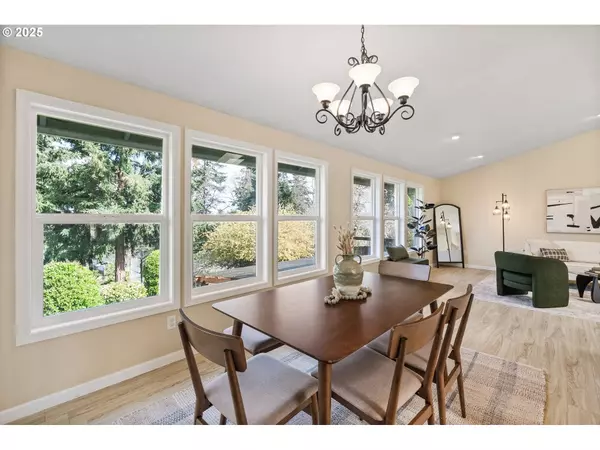 2965 W 19TH AVE, Eugene, OR 97405