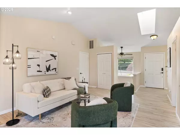 2965 W 19TH AVE, Eugene, OR 97405