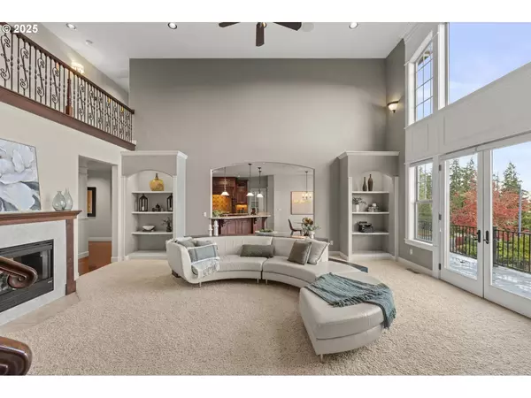 6035 FERNHILL LOOP, Springfield, OR 97478