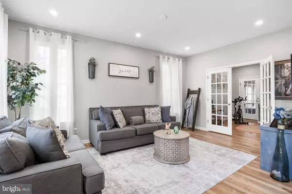 12 LOWBRIDGE PSGE, Medford, NJ 08055