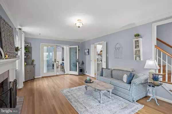 529 BOWLING GREEN, Moorestown, NJ 08057