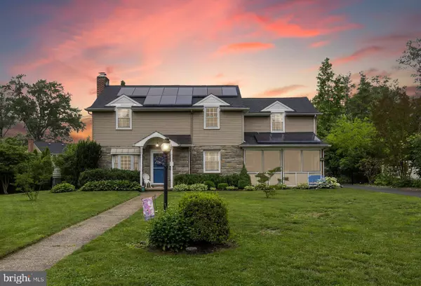 529 BOWLING GREEN, Moorestown, NJ 08057