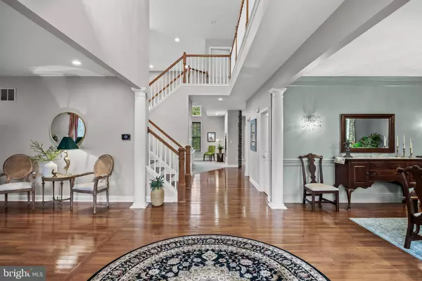 3 WHITE TAIL CT, Moorestown, NJ 08057