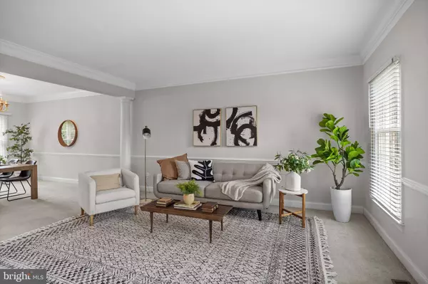 127 OAKMONT DR, Moorestown, NJ 08057