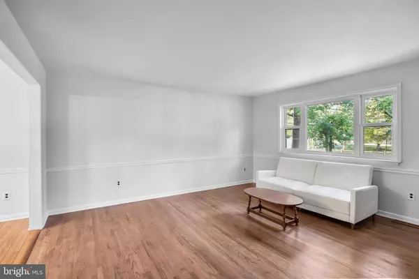 145 TUCKERTON RD, Shamong, NJ 08088