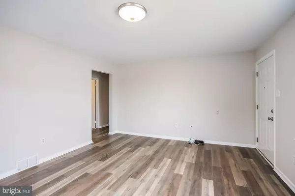 9-11 EASLICK AVE, Lumberton, NJ 08048