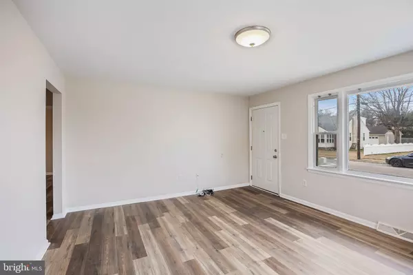 9-11 EASLICK AVE, Lumberton, NJ 08048