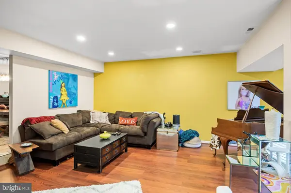 1410 CHANTICLEER, Cherry Hill, NJ 08003