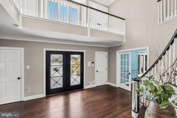 9 DEERFIELD TER, Moorestown, NJ 08057