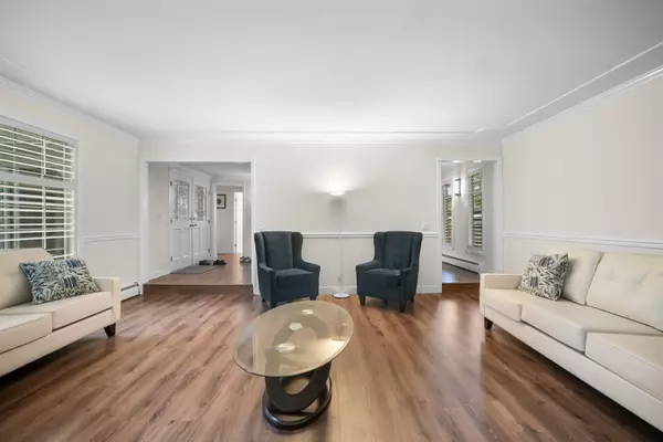 13866 56 AVE, Surrey, BC V3X 2Z8