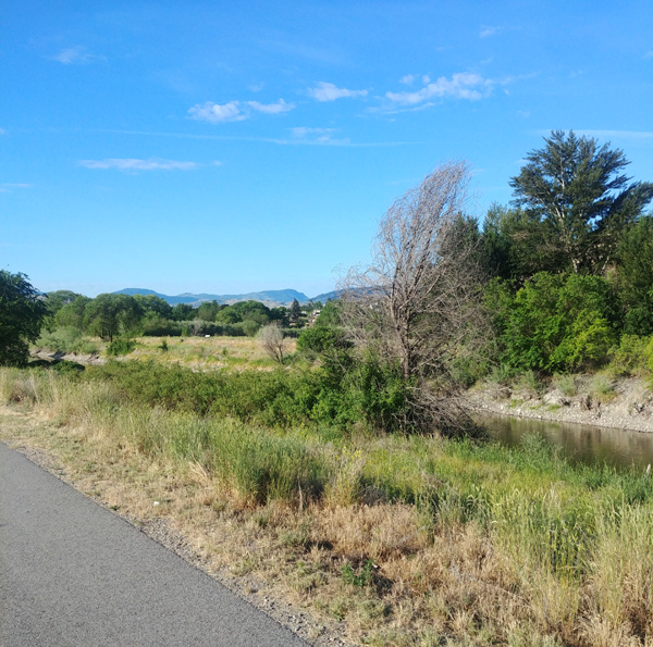 oliver hike and bike trail