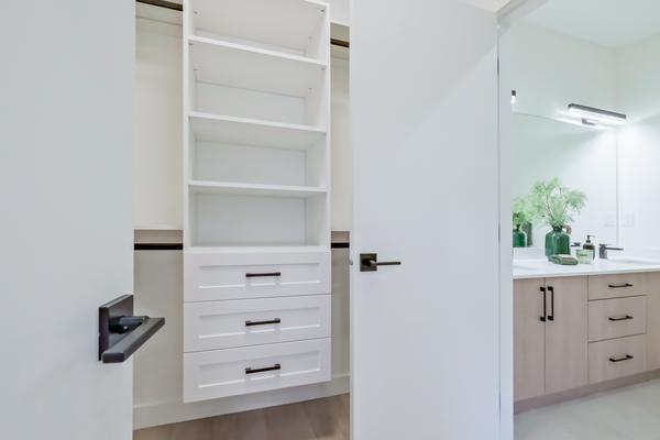 Closet Built Ins