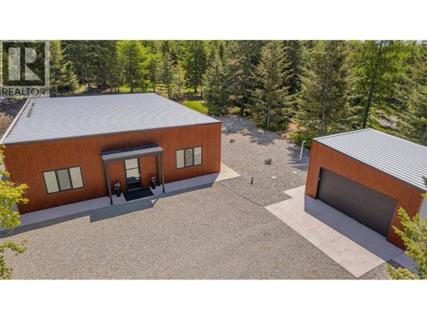 1324 Timberwolf Trail Road, Bridesville, BC V0H1Y0