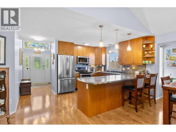 2100 Boucherie RD #10, West Kelowna, BC V4T2X1