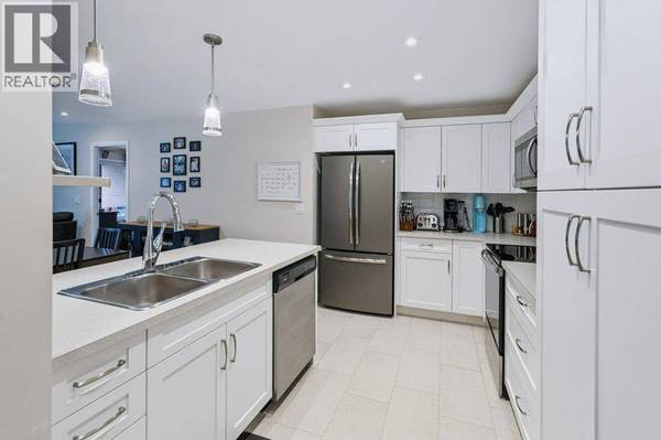 3346 Skaha Lake RD #706, Penticton, BC V2A0H6