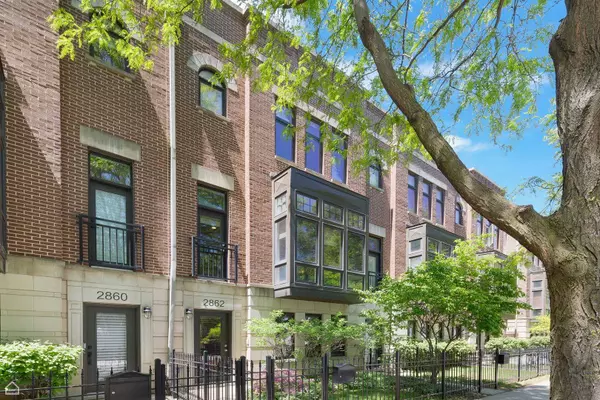 2862 N Paulina ST #8, Chicago, IL 60657