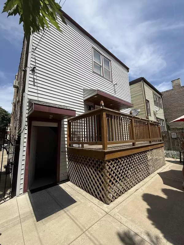 3721 W Belden AVE #1, Chicago, IL 60647